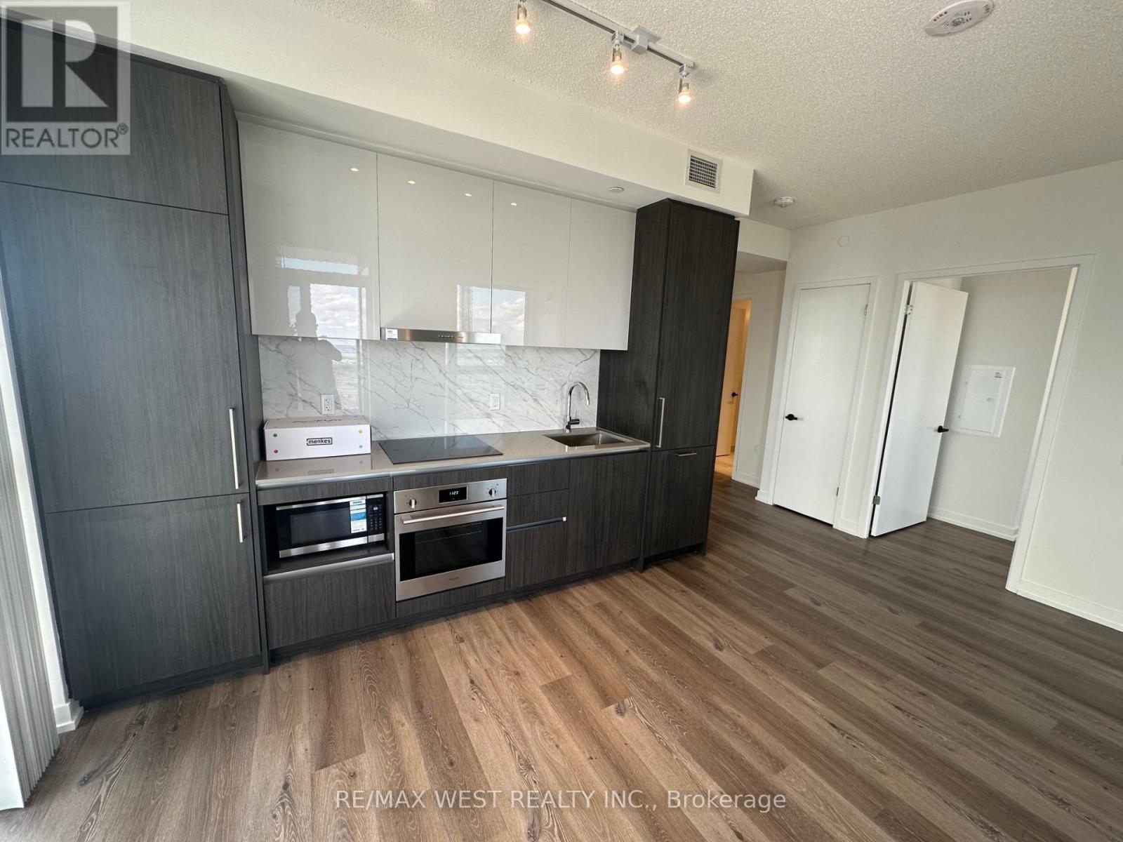 Photo 14 of 6312 225 Commerce Street, Vaughan ON
