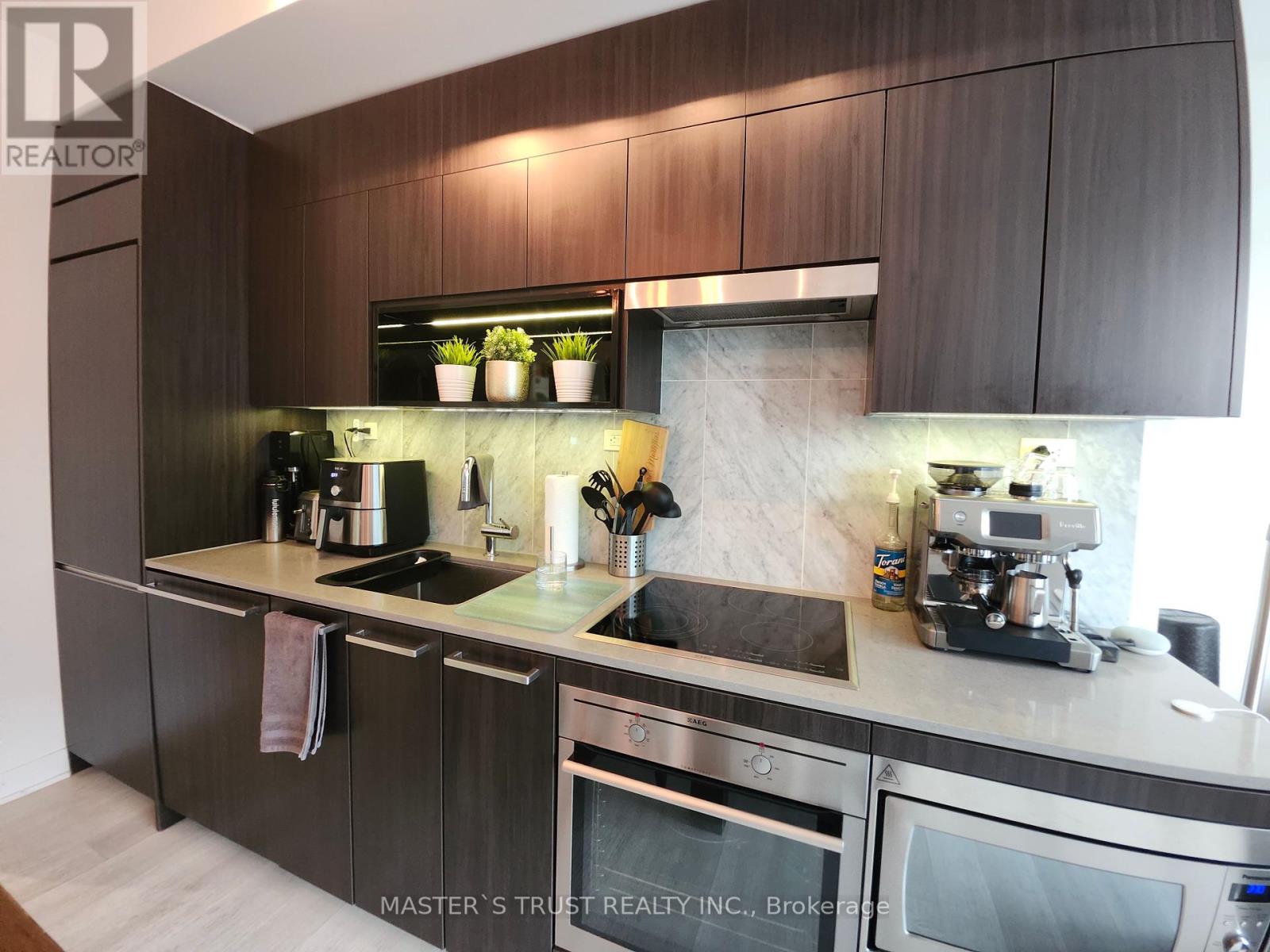 Photo 15 of 1112 80 Queens Wharf Road, Toronto ON