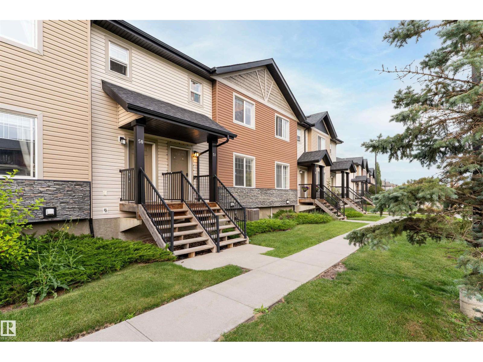Photo 2 of 51 12004 22 Av Sw, Edmonton AB