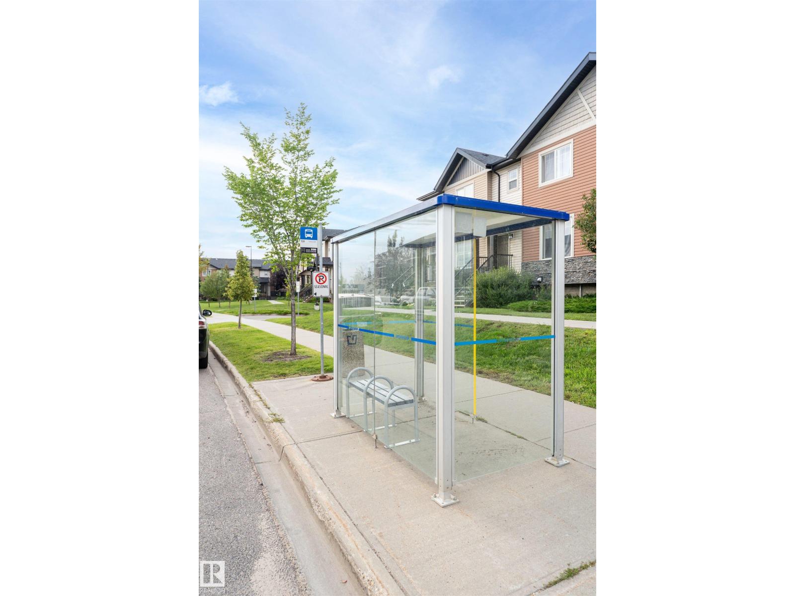 Photo 40 of 51 12004 22 Av Sw, Edmonton AB