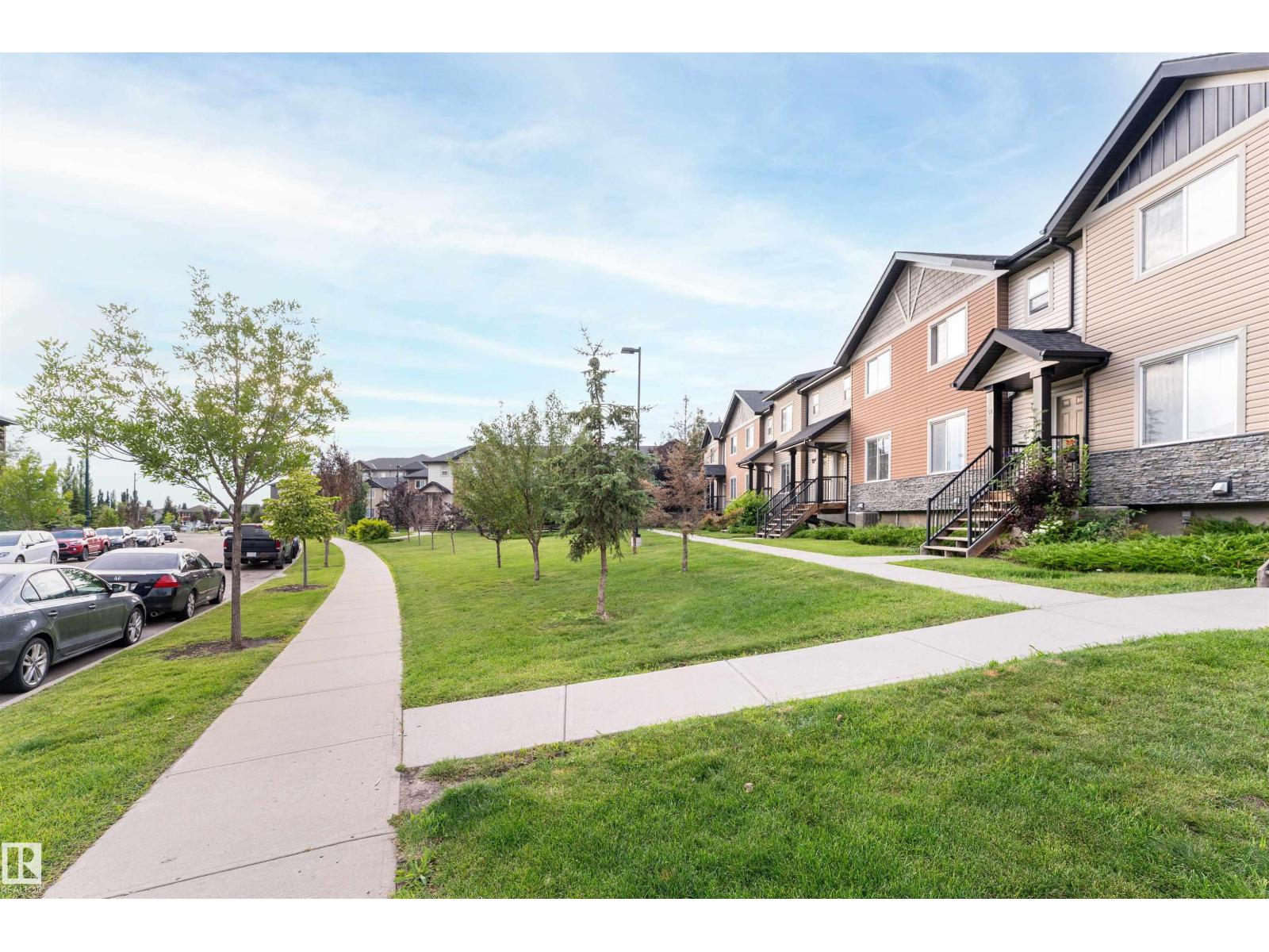 Photo 5 of 51 12004 22 Av Sw, Edmonton AB