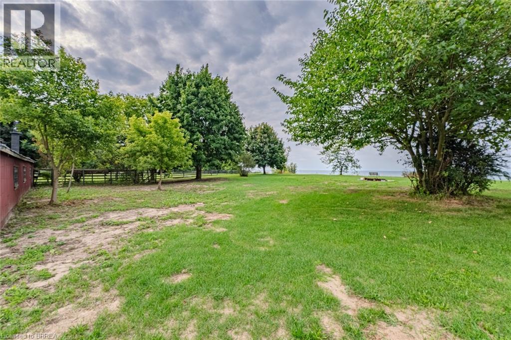 Photo 15 of 80 Lakeshore Road, Port Burwell ON