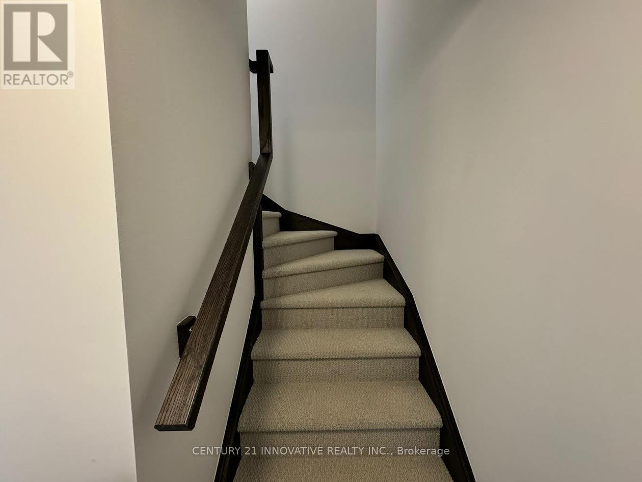 Photo 12 of 15 448 Blackburn Drive, Brantford ON
