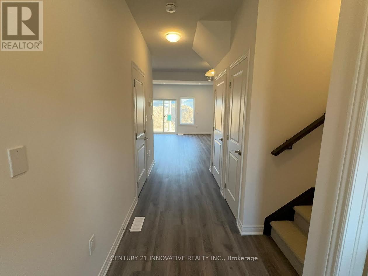 Photo 17 of 15 448 Blackburn Drive, Brantford ON