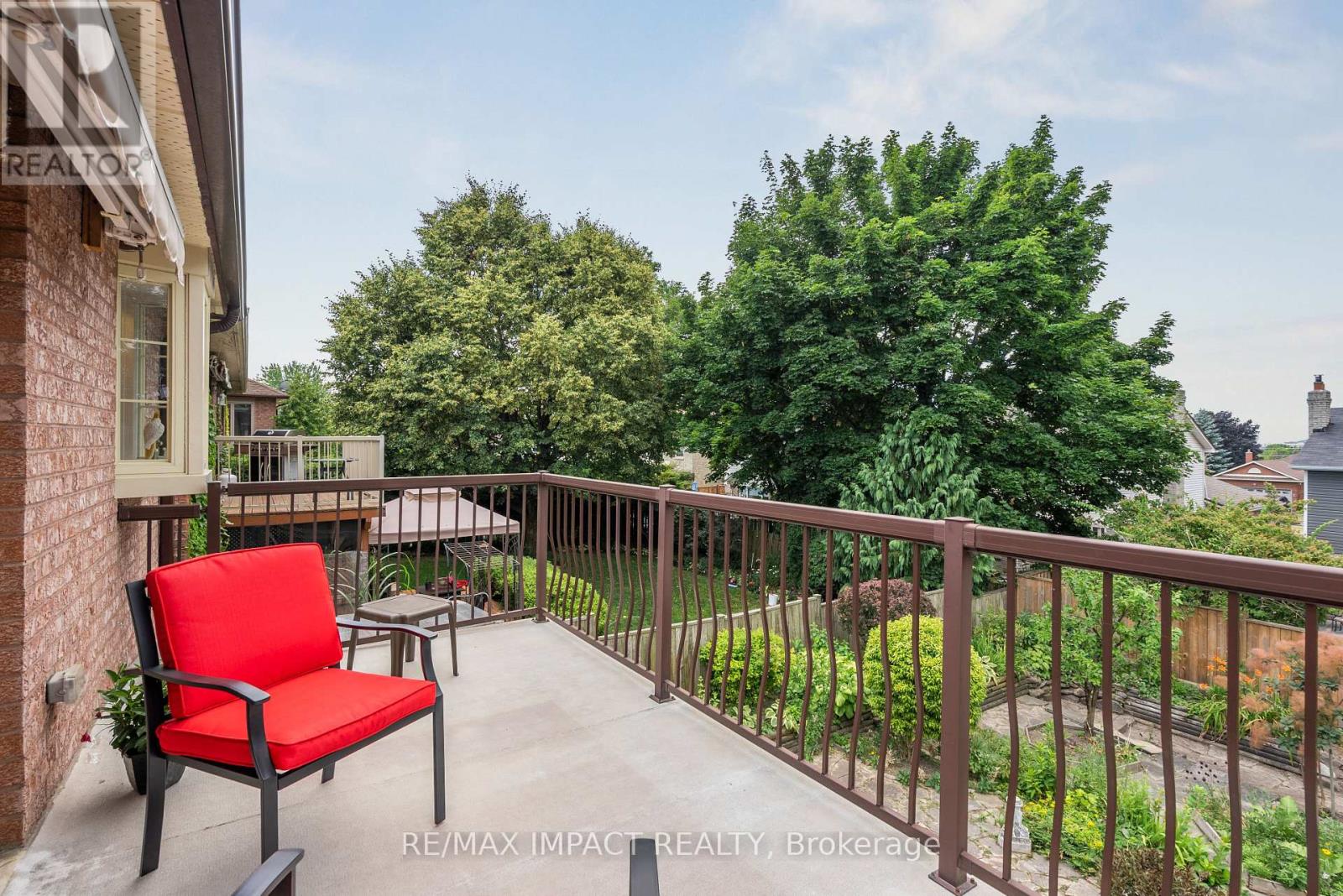 Photo 36 of 145 Hialeah Crescent, Whitby ON