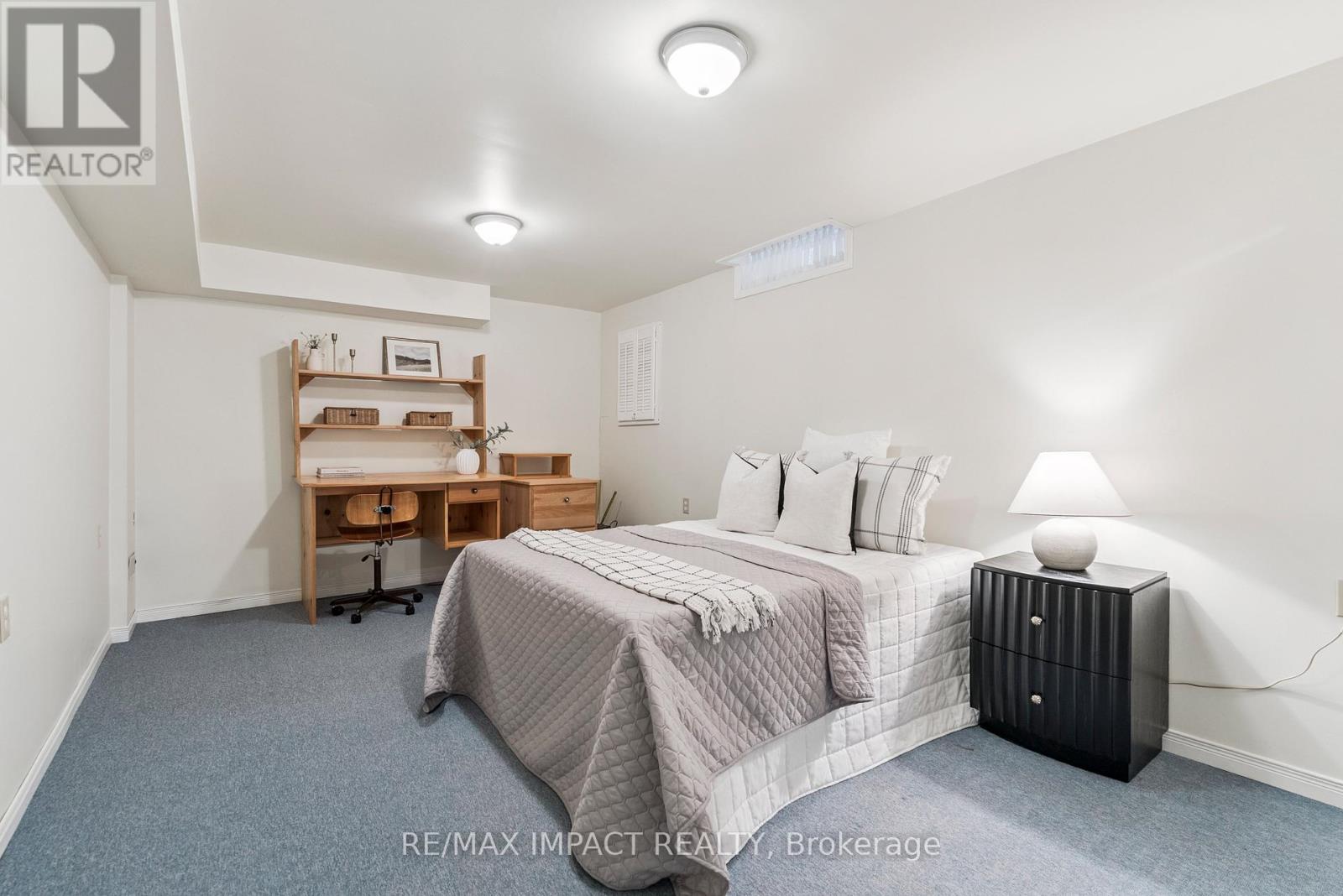 Photo 33 of 145 Hialeah Crescent, Whitby ON