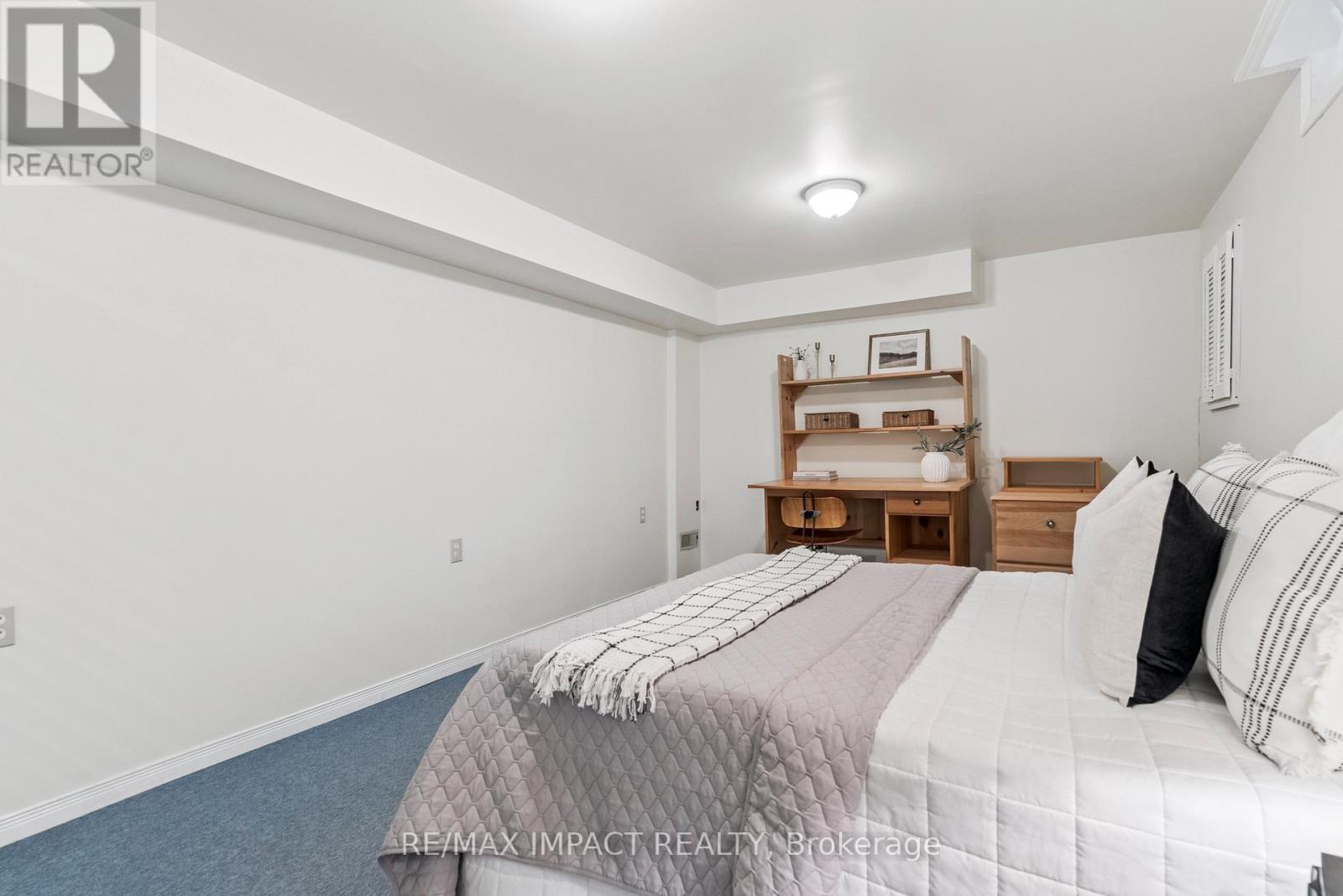 Photo 34 of 145 Hialeah Crescent, Whitby ON