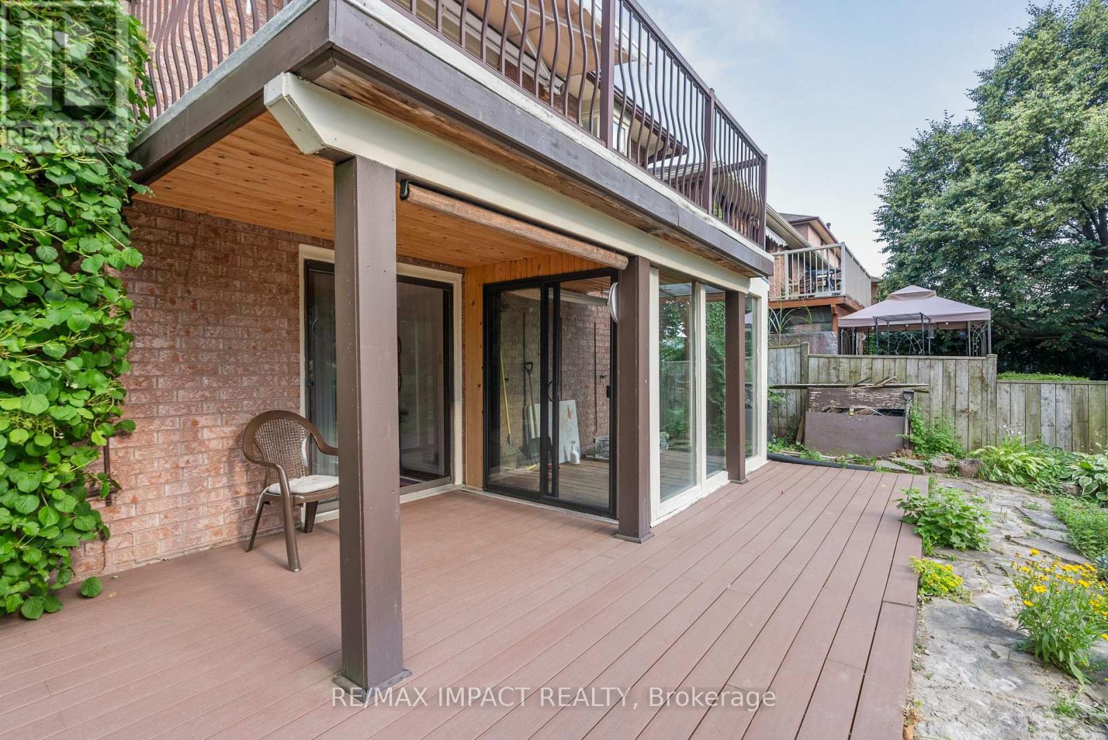 Photo 40 of 145 Hialeah Crescent, Whitby ON