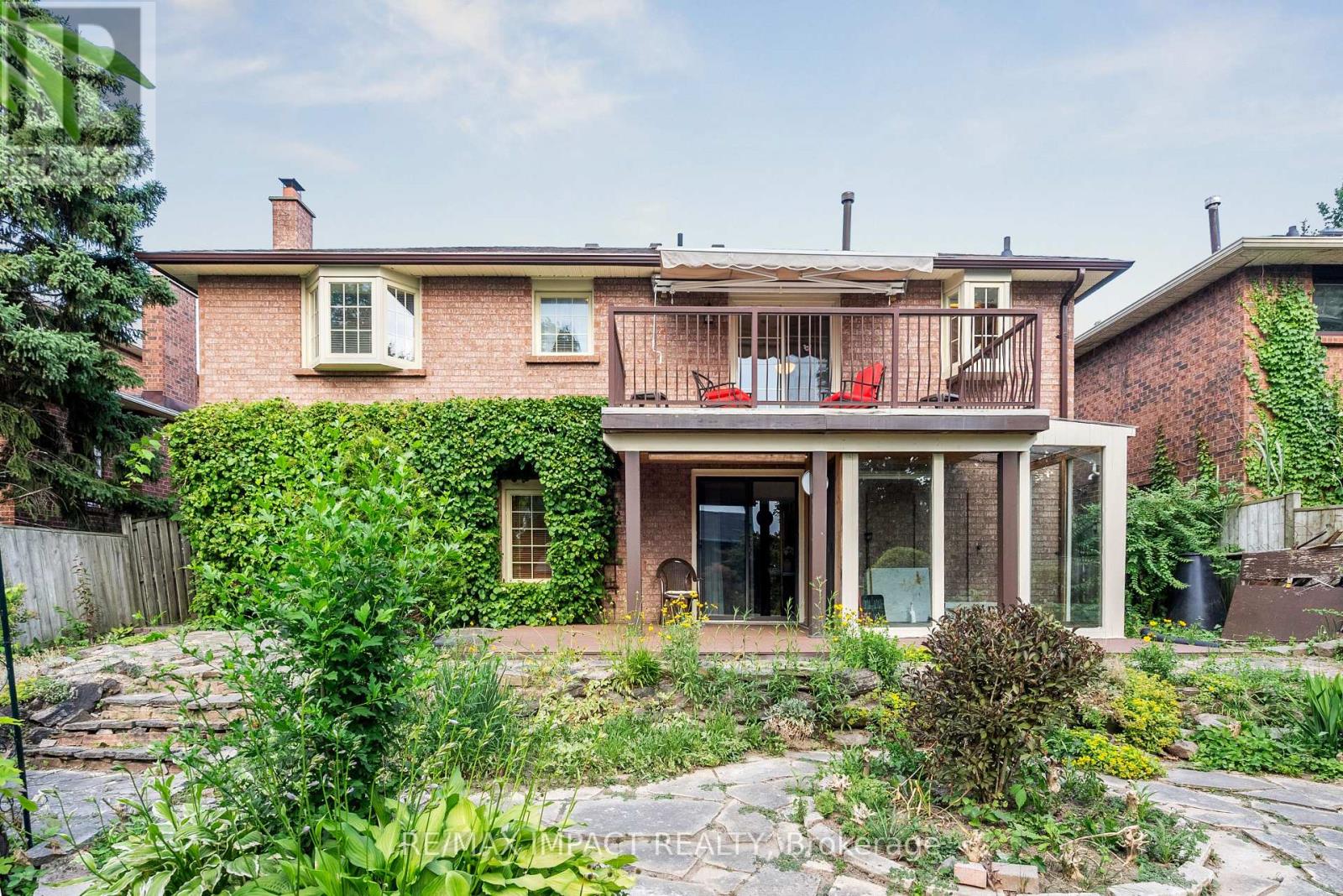 Photo 44 of 145 Hialeah Crescent, Whitby ON