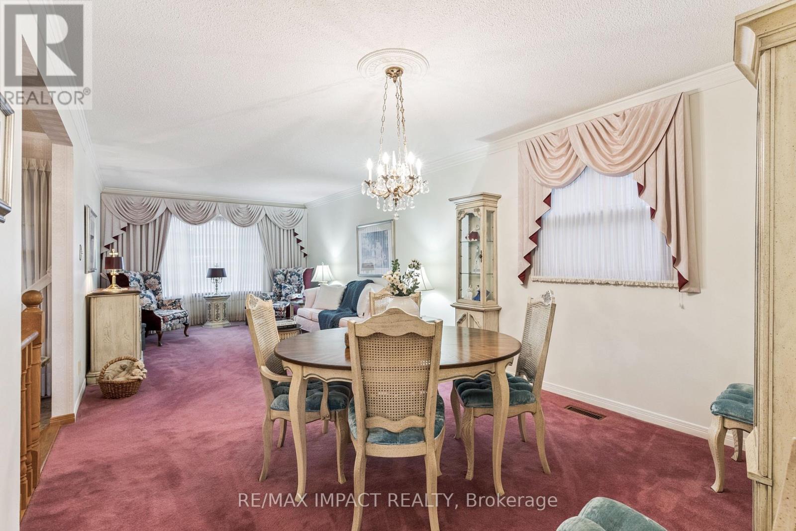 Photo 7 of 145 Hialeah Crescent, Whitby ON