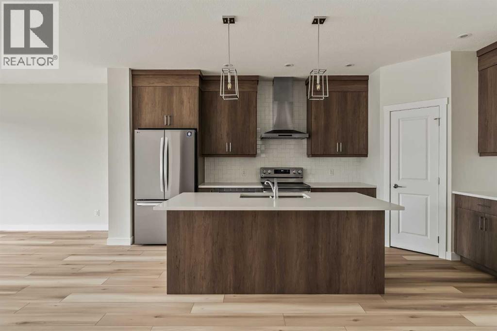 Photo 6 of 1006 Chinook Winds Meadow Sw, Airdrie AB