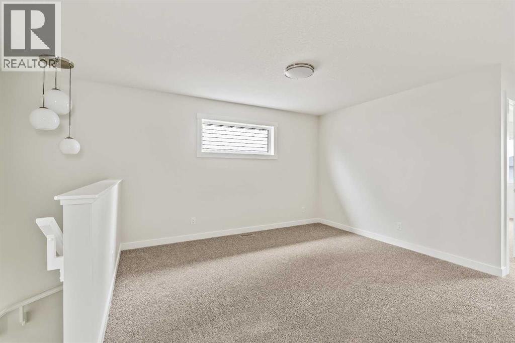 Photo 21 of 1006 Chinook Winds Meadow Sw, Airdrie AB