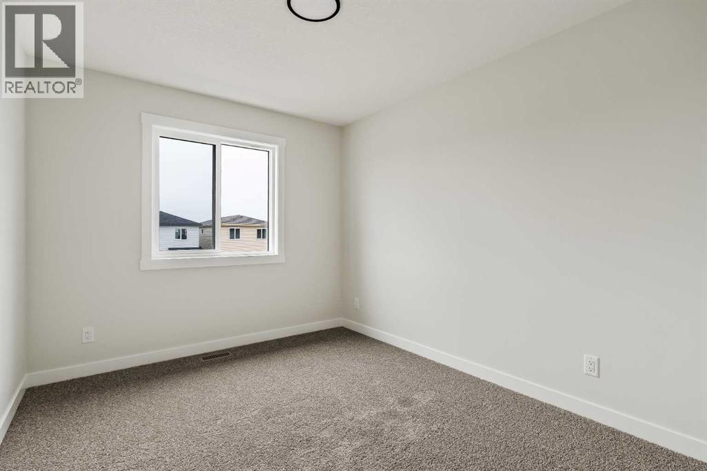 Photo 32 of 1006 Chinook Winds Meadow Sw, Airdrie AB