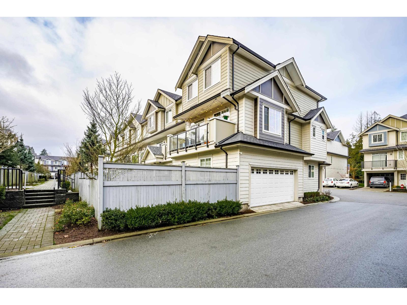 Photo 3 of 183 13898 64 Avenue, Surrey BC
