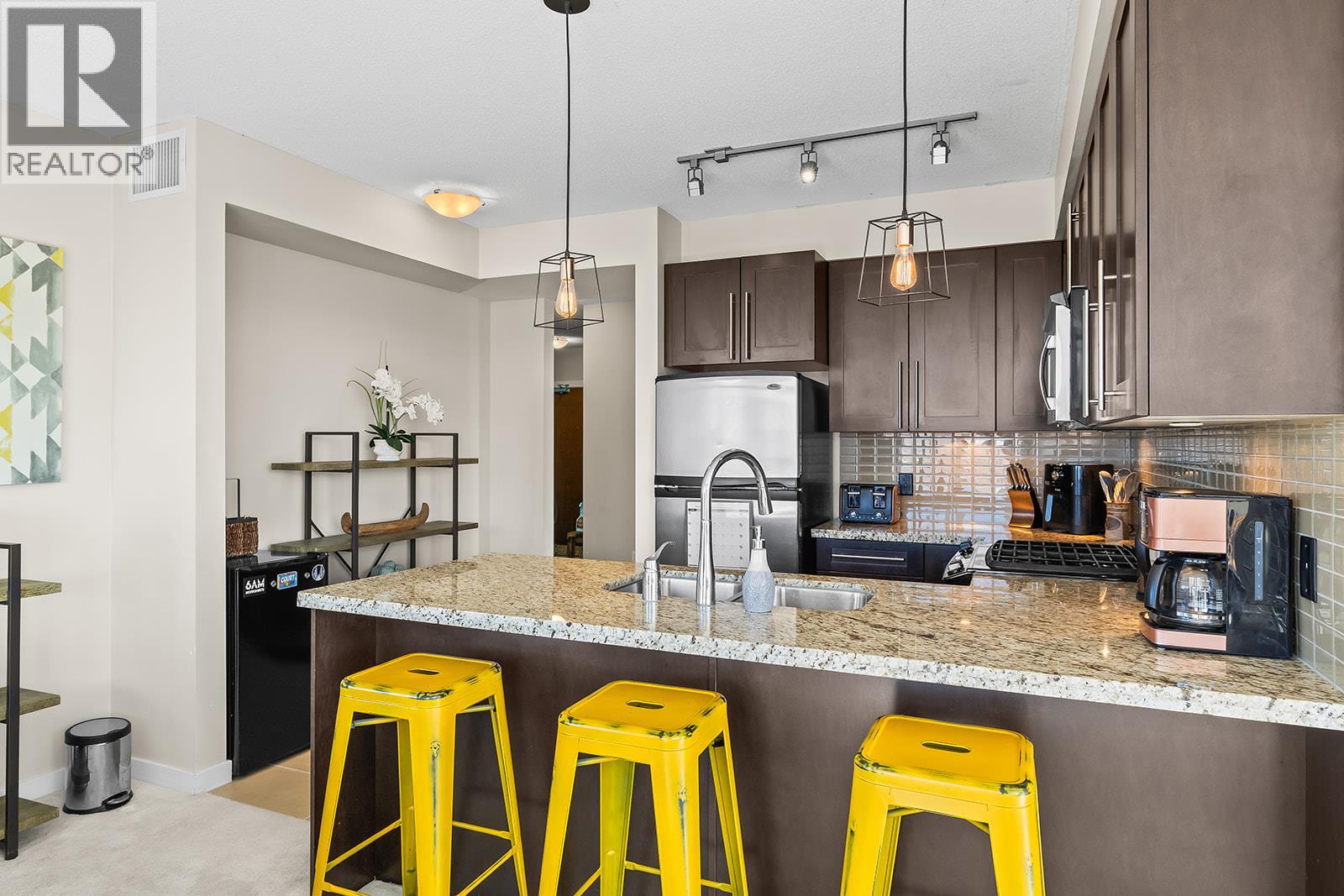 Photo 8 of 1075 Sunset Drive Unit 906, Kelowna BC