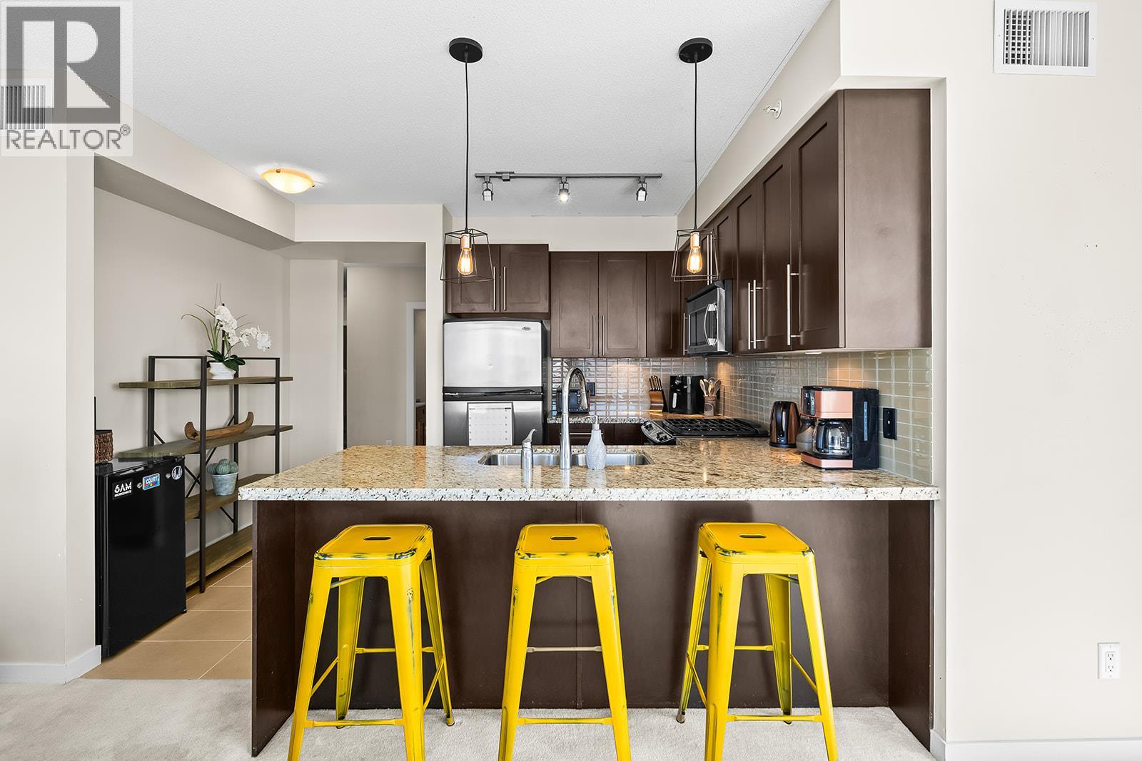 Photo 7 of 1075 Sunset Drive Unit 906, Kelowna BC