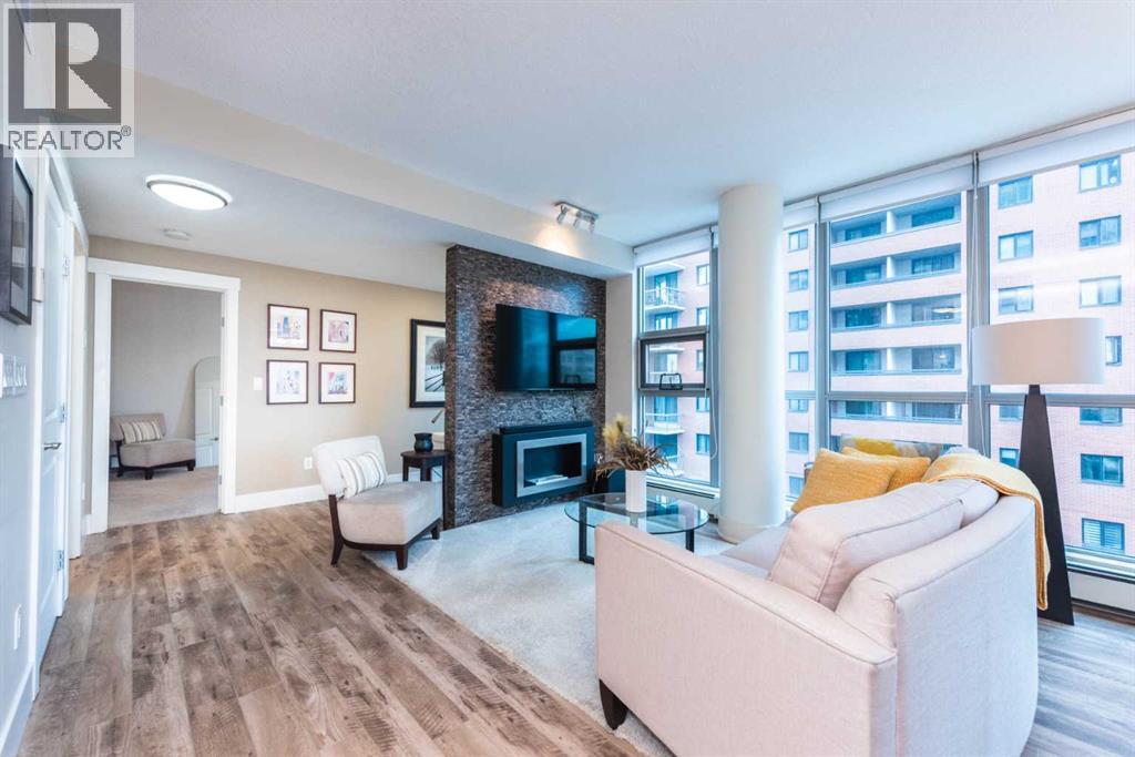 Single Family House for Sale in    Avenue SW Eau Claire Calgary 