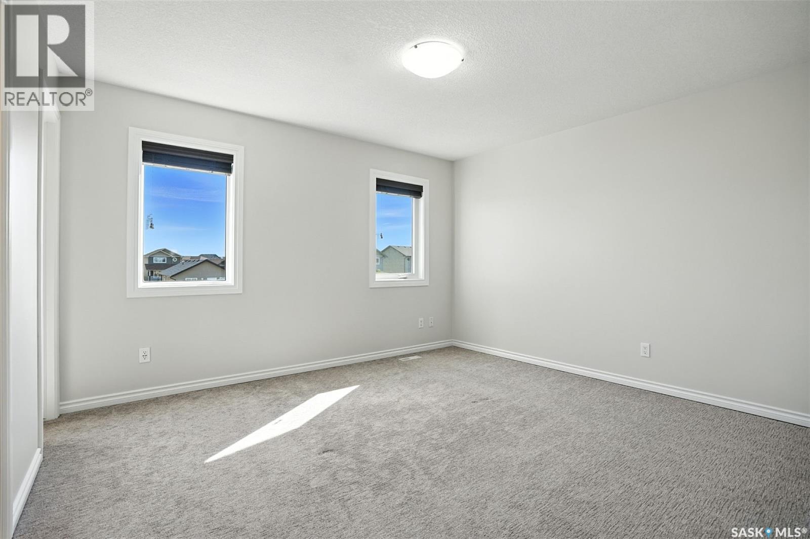 Photo 7 of 534 Klassen Crescent, Saskatoon SK