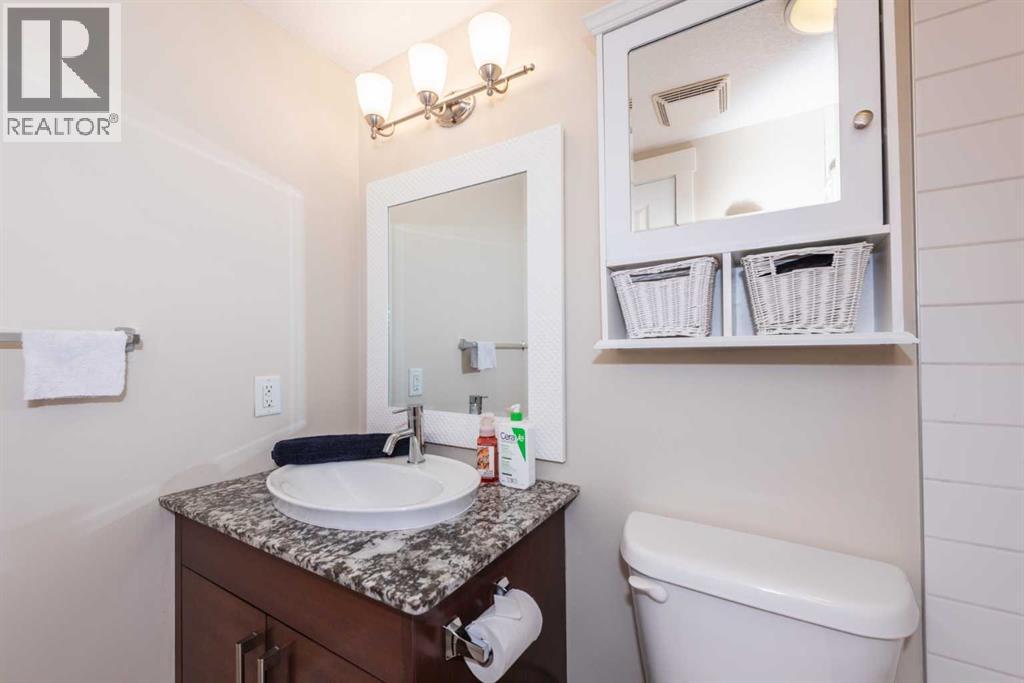 Single Family House for Sale in    Avenue SW Eau Claire Calgary 