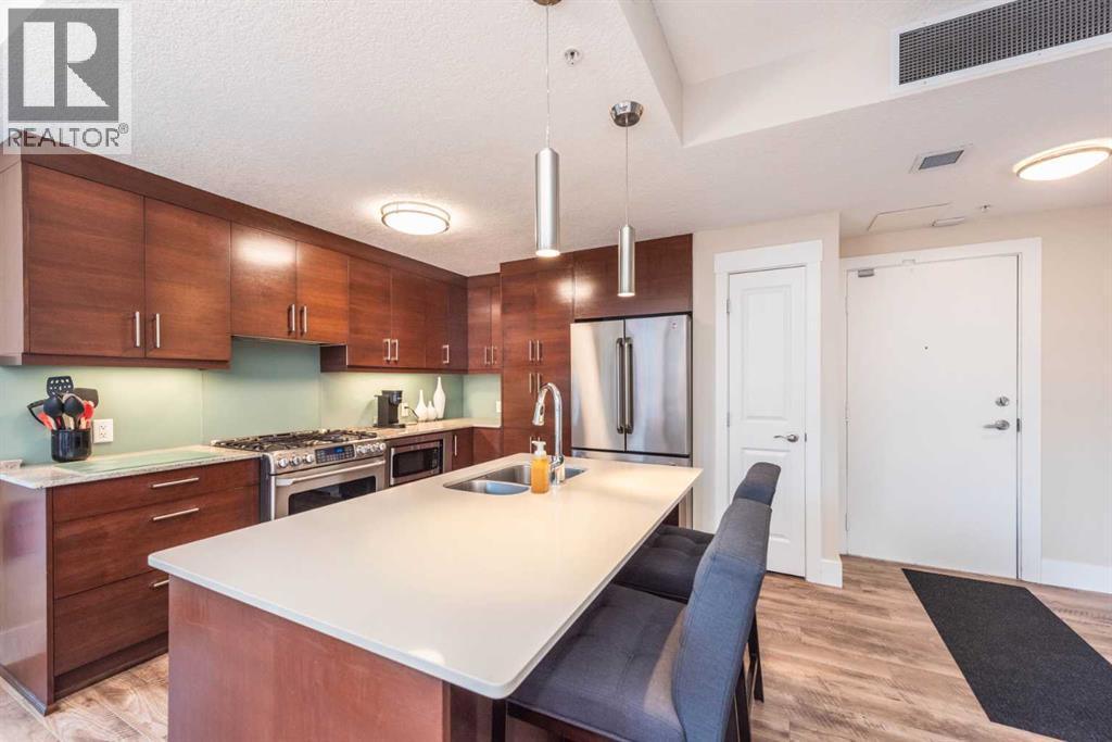 Single Family House for Sale in    Avenue SW Eau Claire Calgary 