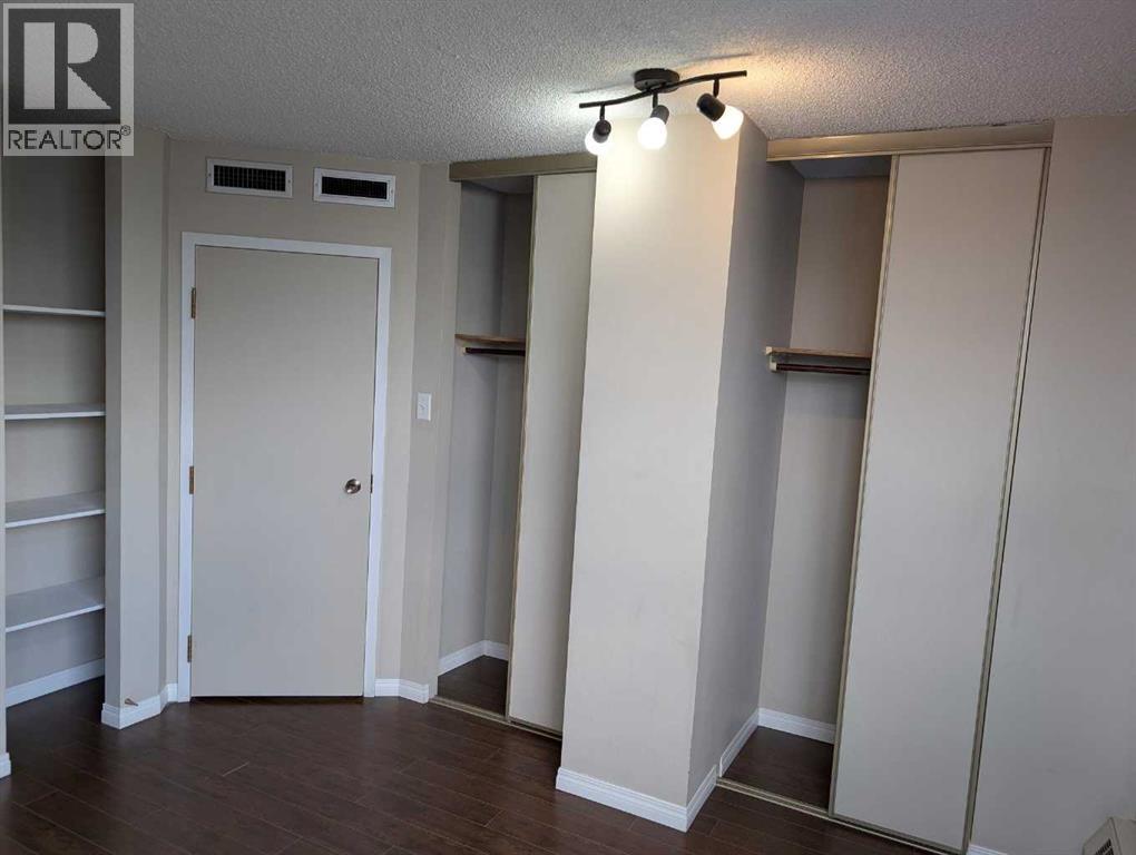 Single Family House for Sale in    Avenue SW Beltline Calgary 