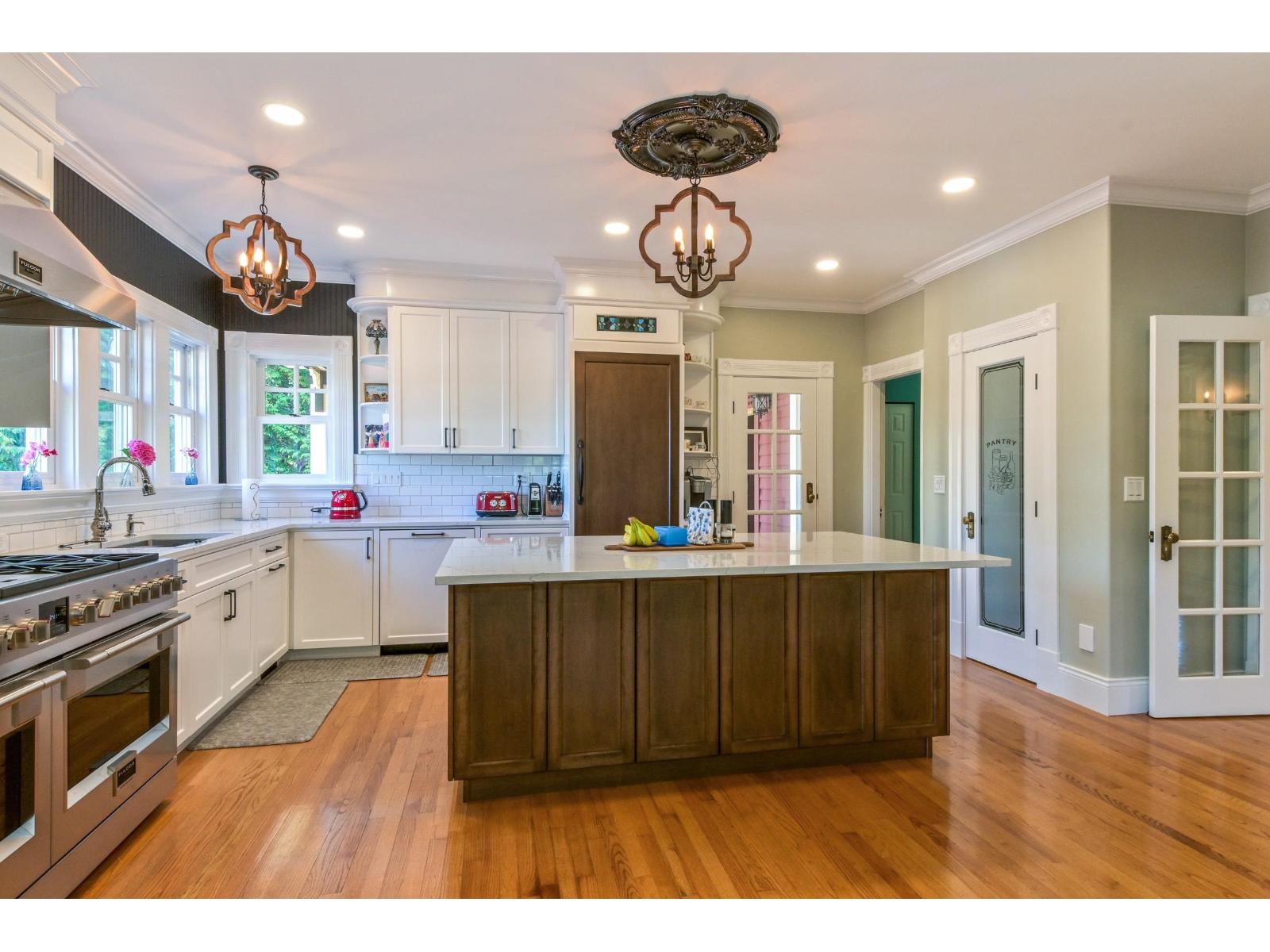 Photo 5 of 1526 232 Street, Langley BC