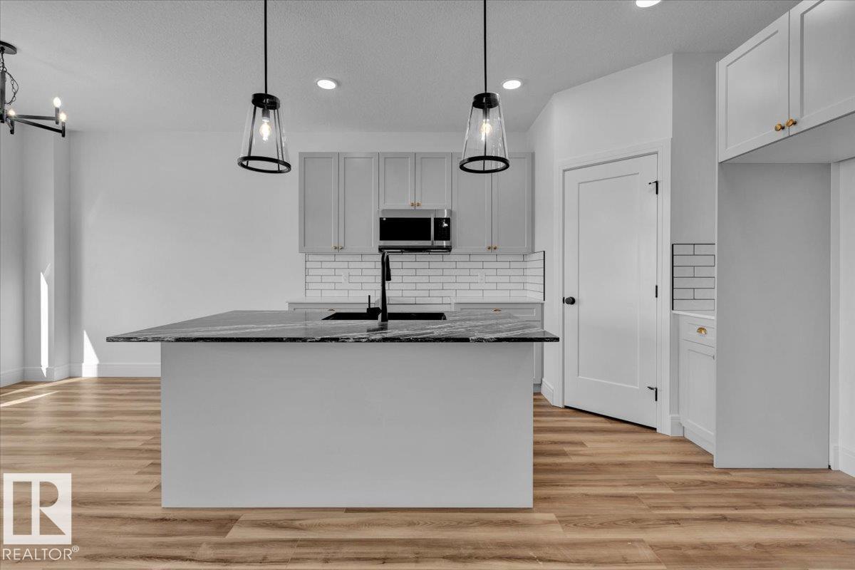 Photo 6 of 1918 Westerra Ln, Stony Plain AB
