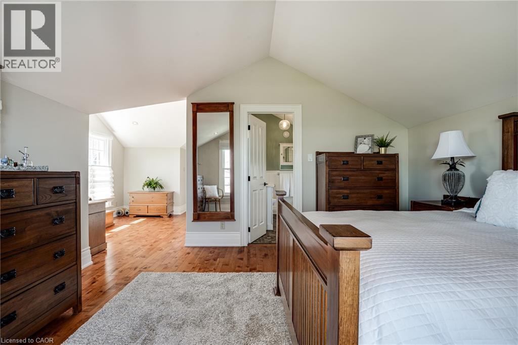 Photo 27 of 849 Beach Boulevard, Hamilton ON
