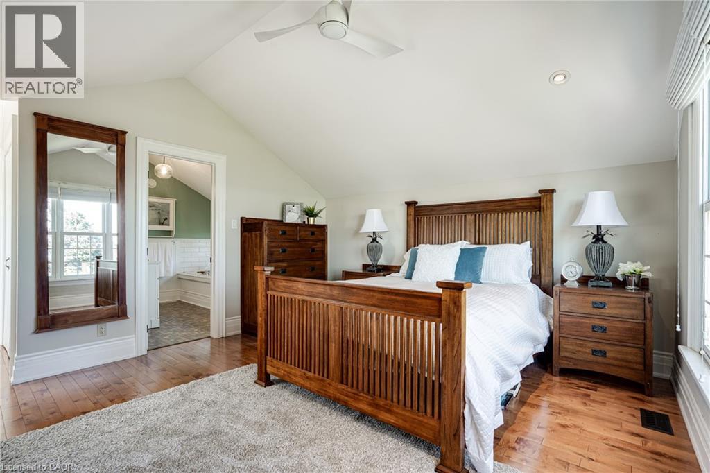 Photo 28 of 849 Beach Boulevard, Hamilton ON