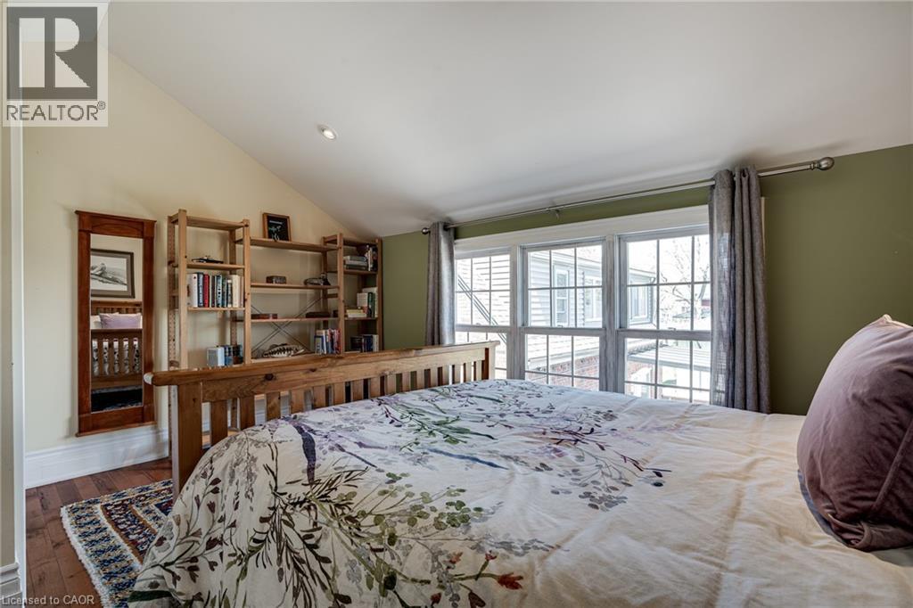 Photo 34 of 849 Beach Boulevard, Hamilton ON