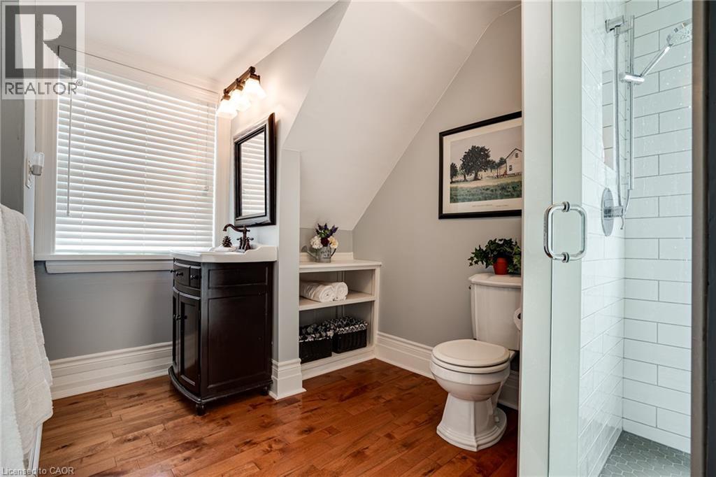 Photo 38 of 849 Beach Boulevard, Hamilton ON