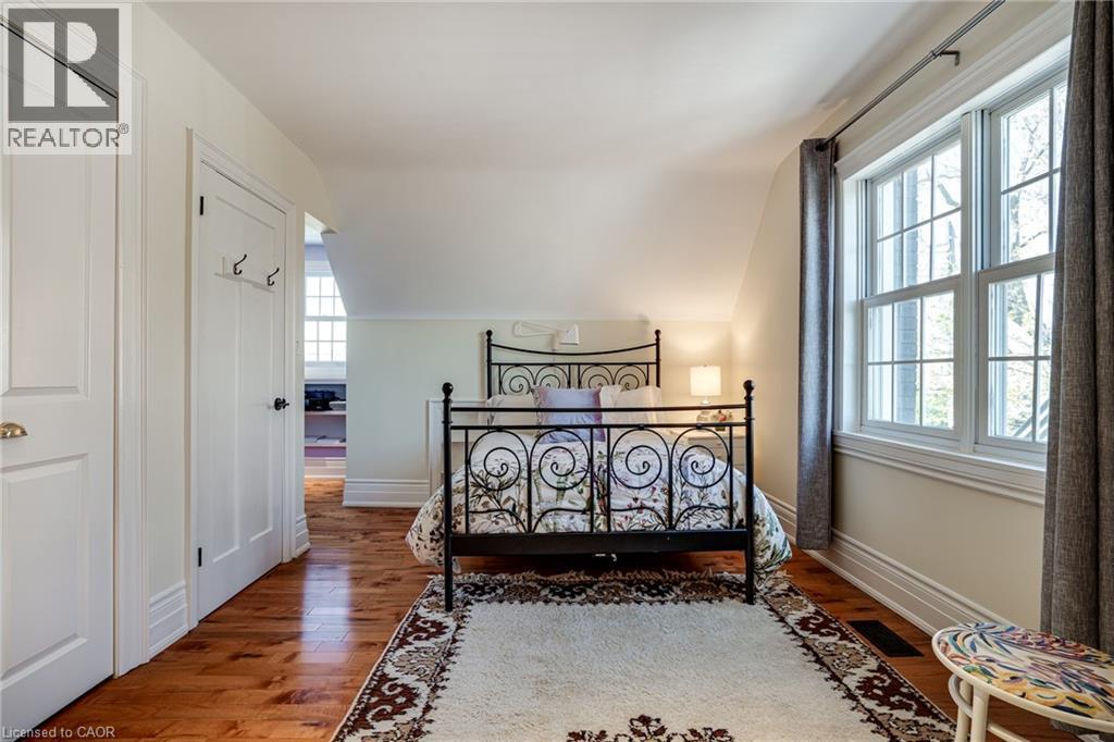 Photo 39 of 849 Beach Boulevard, Hamilton ON