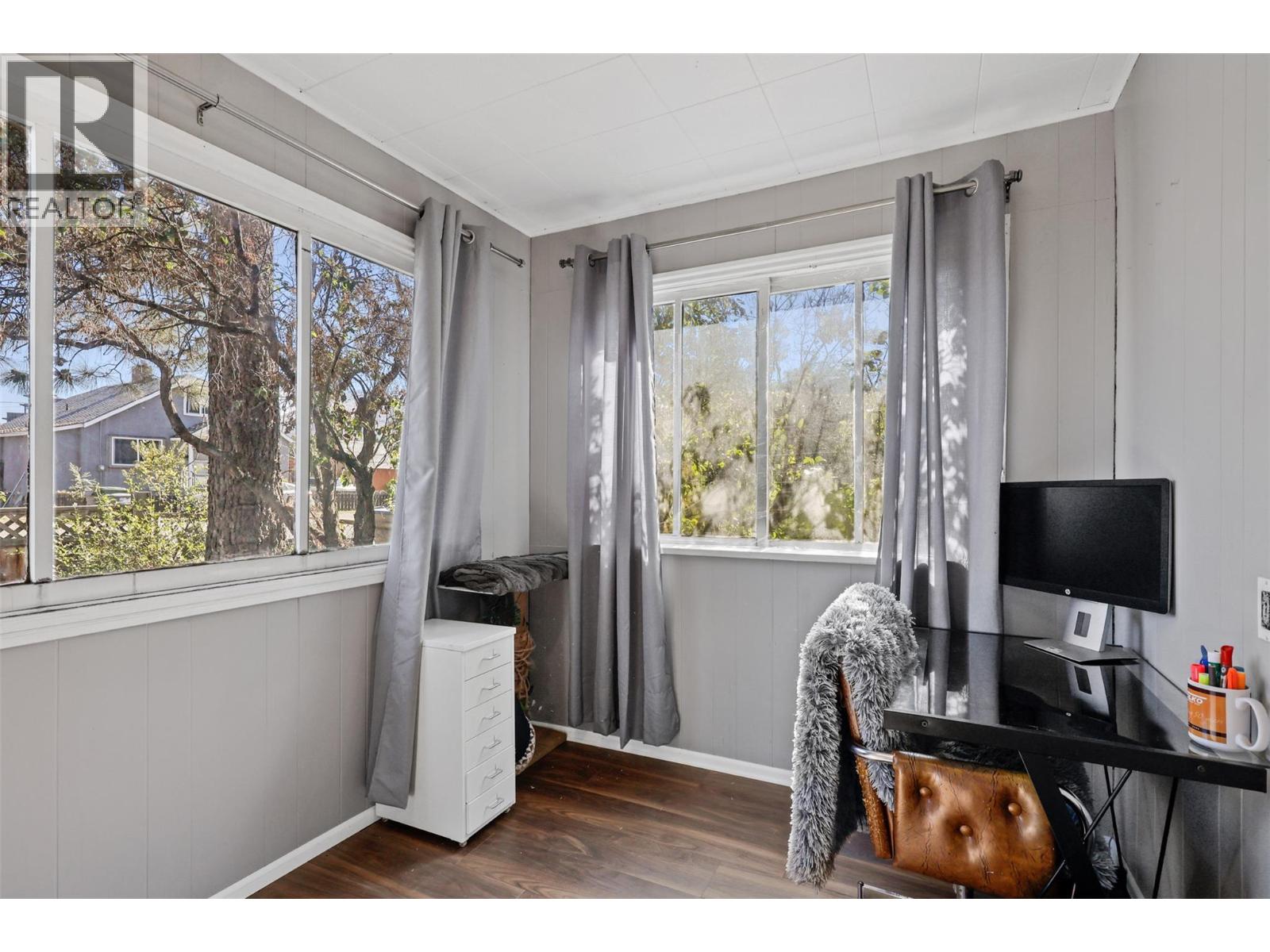 Photo 5 of 363 Campbell Avenue, Kamloops BC
