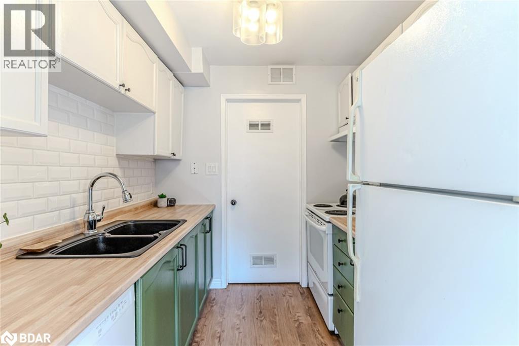 Photo 6 of 502 Essa Road Unit 15, Barrie ON