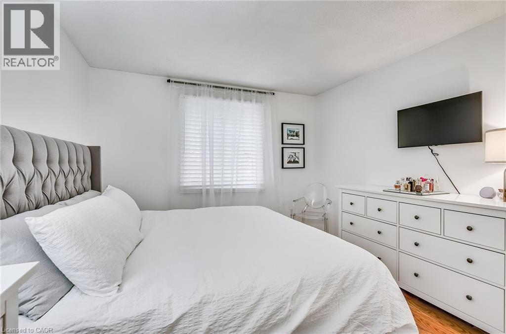 Photo 22 of 2055 Walkers Line Unit 103, Burlington ON