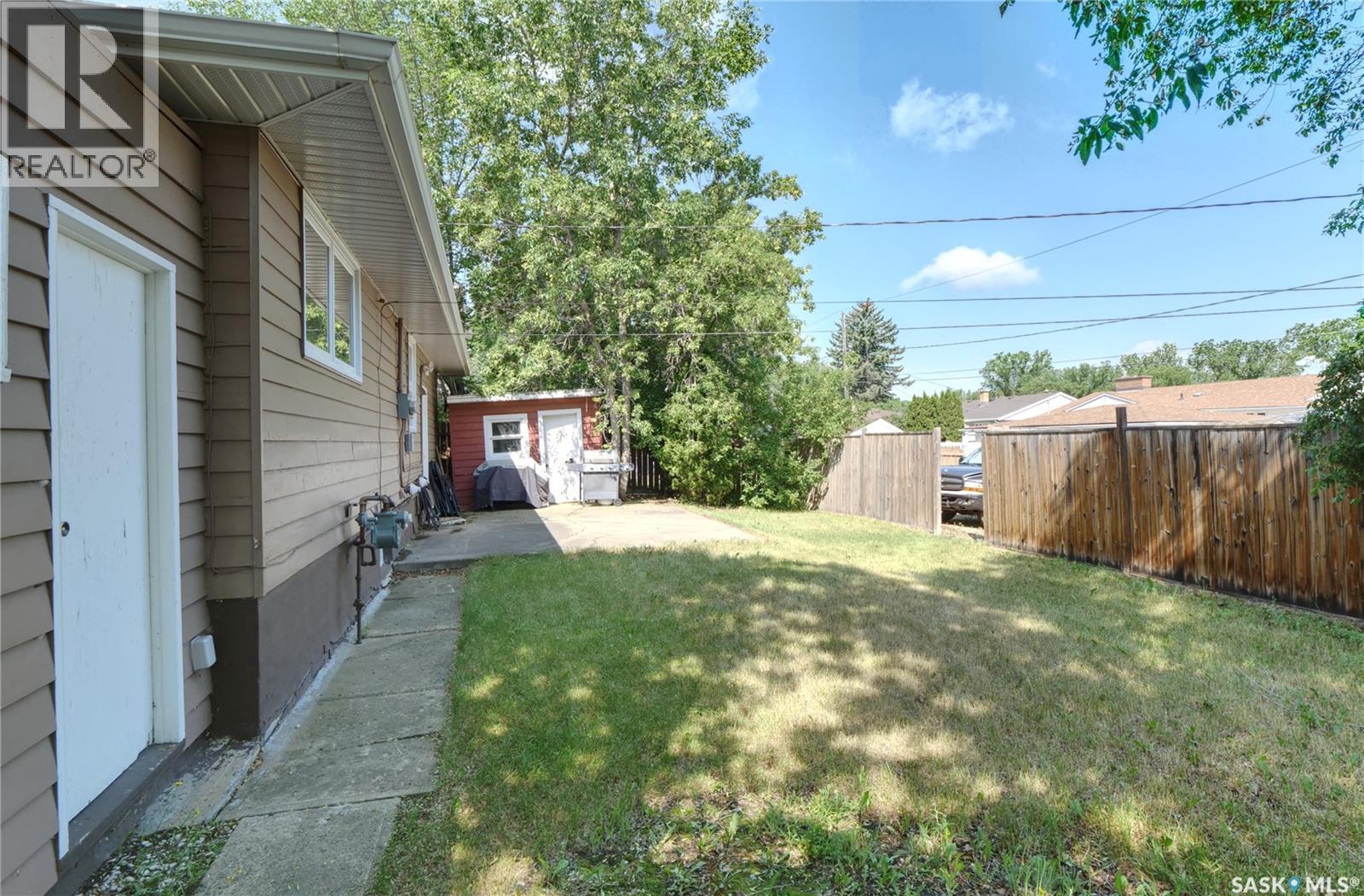 Photo 26 of 736 Saskatchewan Street W, Moose Jaw SK