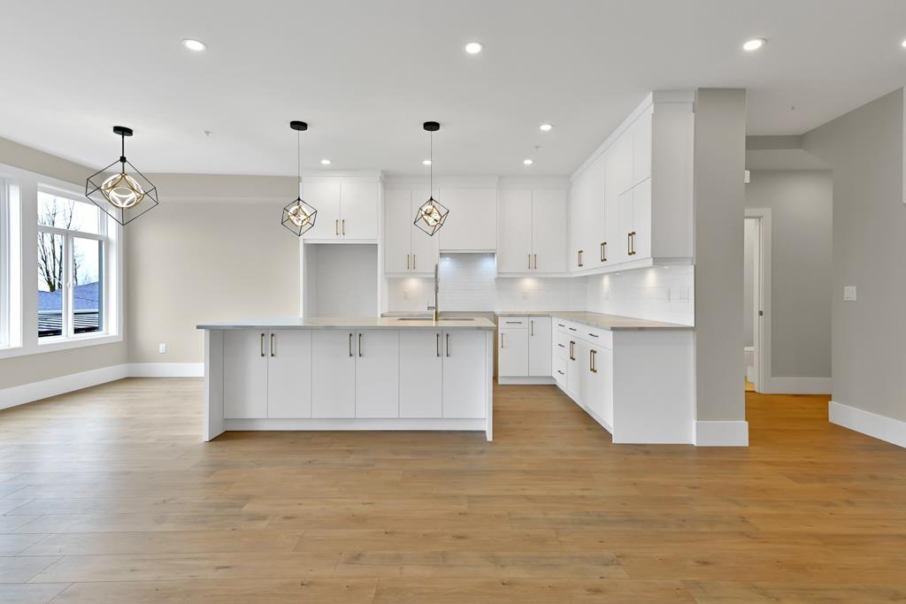 Photo 13 of 33980 Barker Court, Mission BC