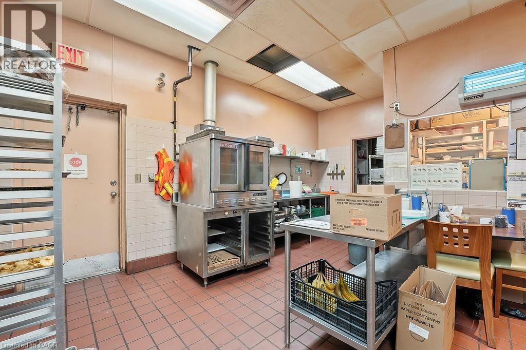 Photo 35 of 501 Bryne Drive, Barrie ON
