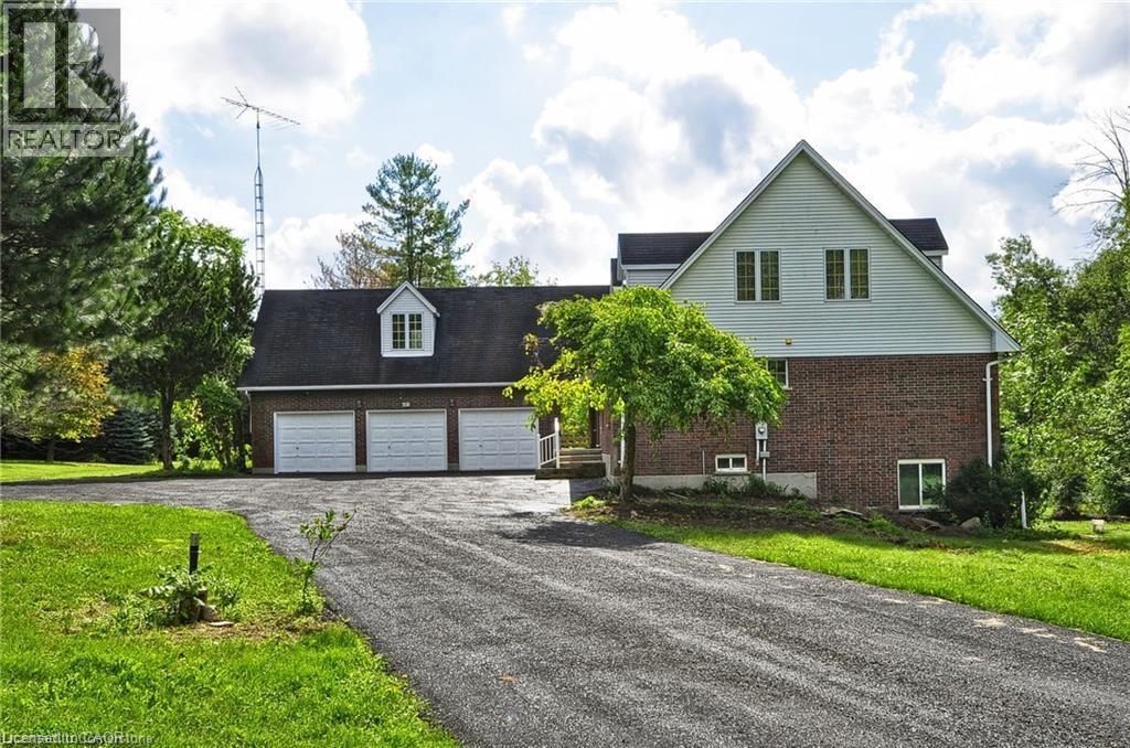 Photo 1 of 685 Briardean Road Unit Lower, Cambridge ON