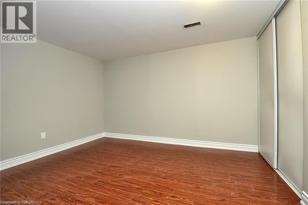 Photo 8 of 685 Briardean Road Unit Lower, Cambridge ON