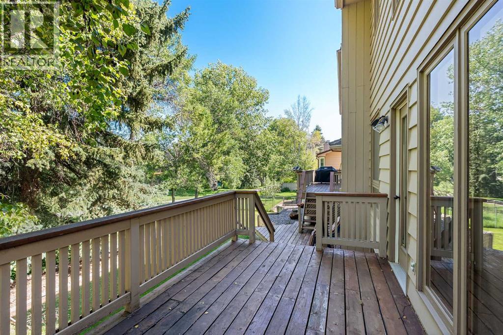 Single Family House for Sale in  Canterville Drive SW Canyon Meadows Calgary 