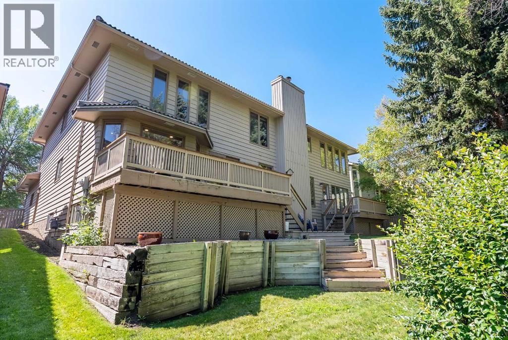 Single Family House for Sale in  Canterville Drive SW Canyon Meadows Calgary 