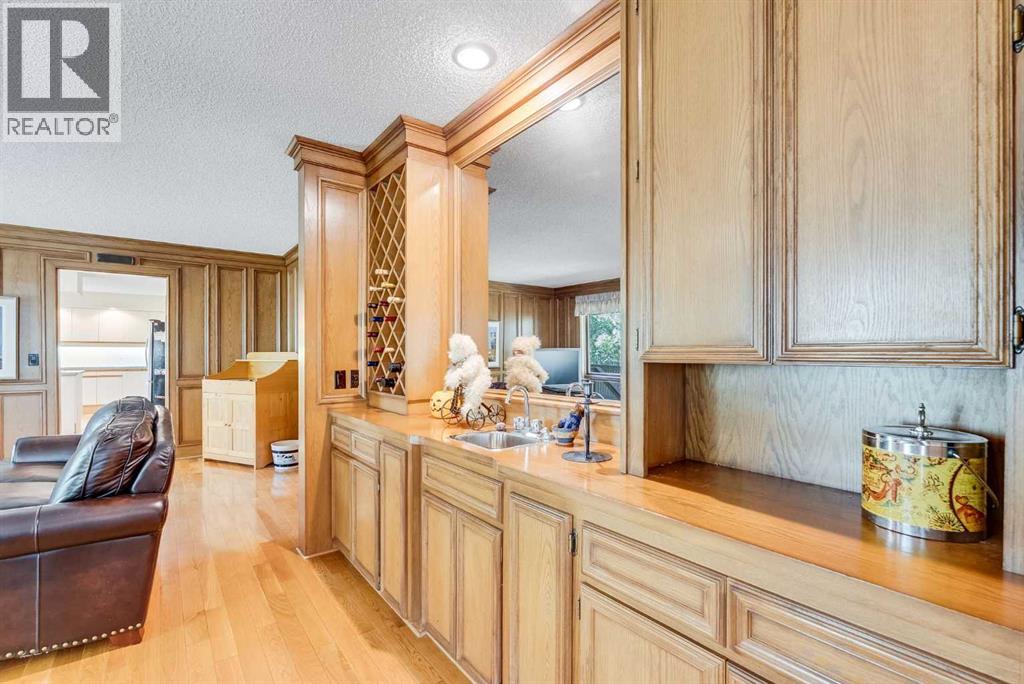 Single Family House for Sale in  Canterville Drive SW Canyon Meadows Calgary 