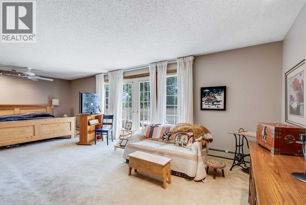 Single Family House for Sale in  Canterville Drive SW Canyon Meadows Calgary 