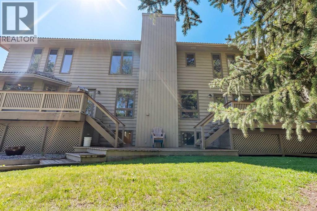 Single Family House for Sale in  Canterville Drive SW Canyon Meadows Calgary 