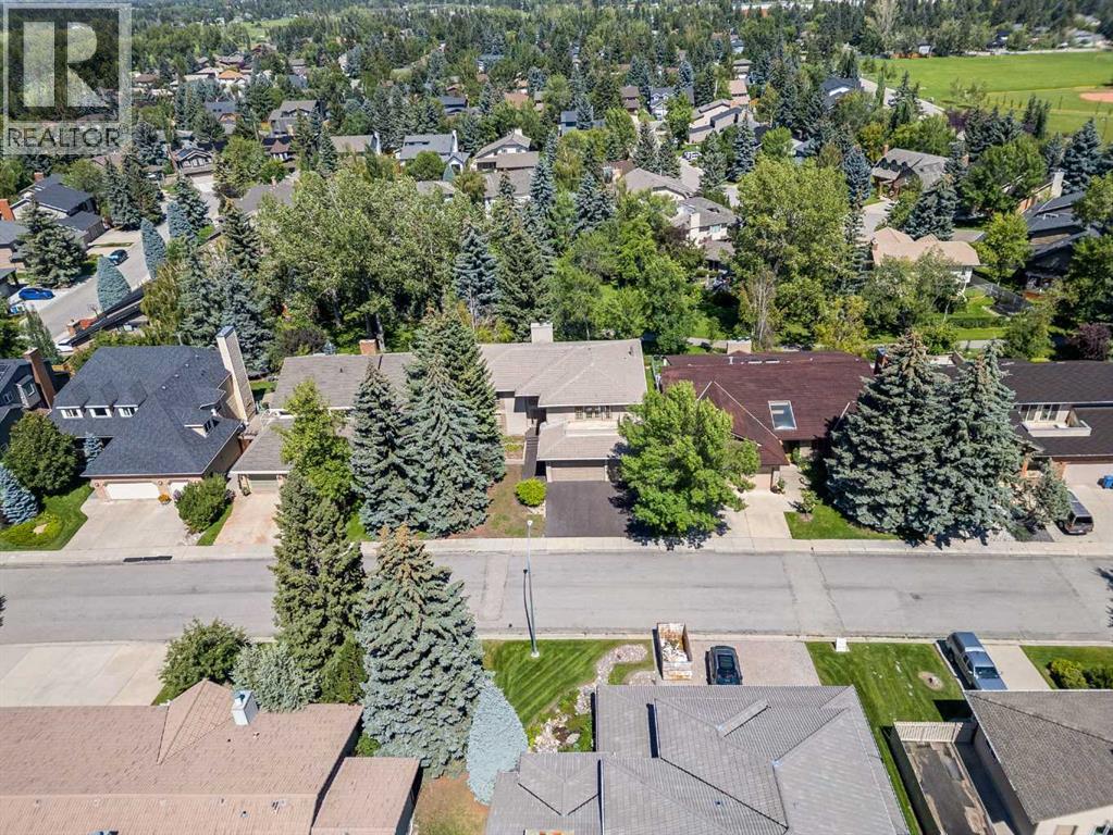 Single Family House for Sale in  Canterville Drive SW Canyon Meadows Calgary 