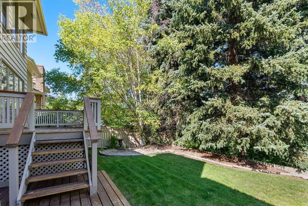 Single Family House for Sale in  Canterville Drive SW Canyon Meadows Calgary 