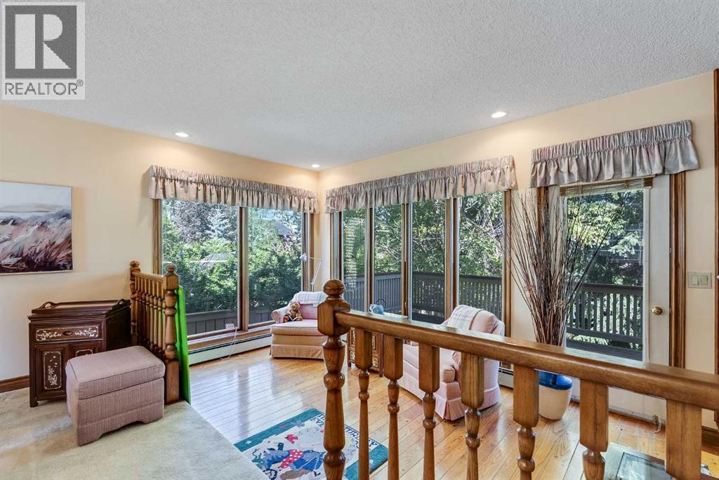 Single Family House for Sale in  Canterville Drive SW Canyon Meadows Calgary 