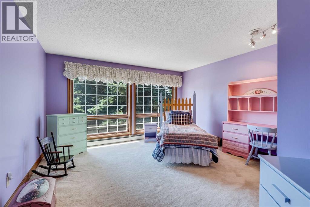 Single Family House for Sale in  Canterville Drive SW Canyon Meadows Calgary 