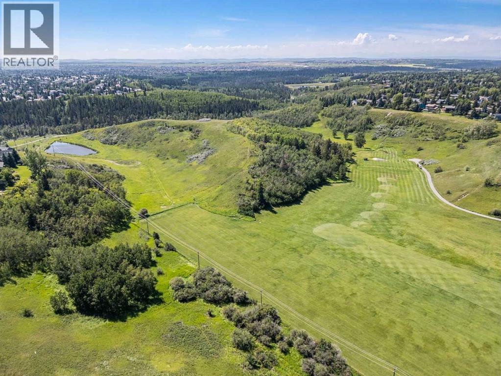 Single Family House for Sale in  Canterville Drive SW Canyon Meadows Calgary 